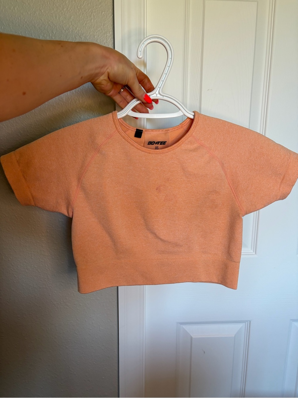 BO-TEE Peach Short Sleeve Crop Top